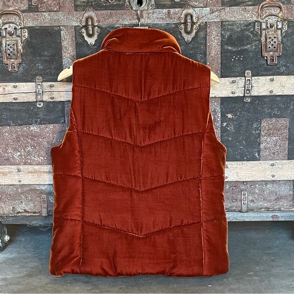 Velvet Quilt Vest - Size Petite M - Picture 5 of 12